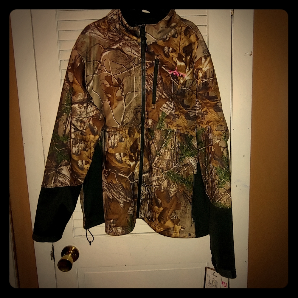 NWT🏷Cabela's Realtree Habit Softshell Jacket